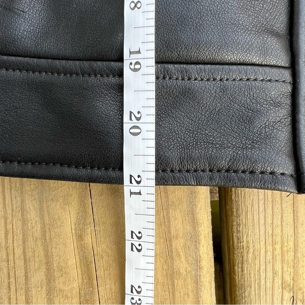 Blank NYC Faux Black Leather Full Zip Moto Jacket NWOT Sz M Lined Mob Wife - Picture 15 of 16
